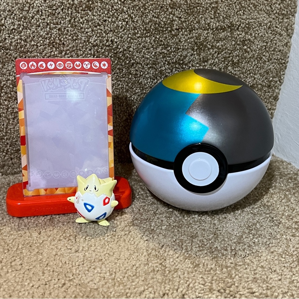 Pokemon Action Figure Set with Blue and Yellow Pokeball